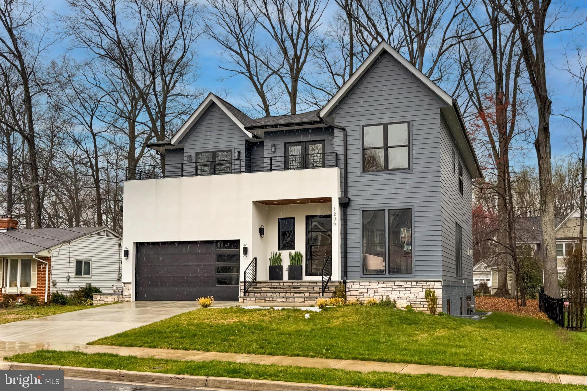VIENNA WOODS - Residential