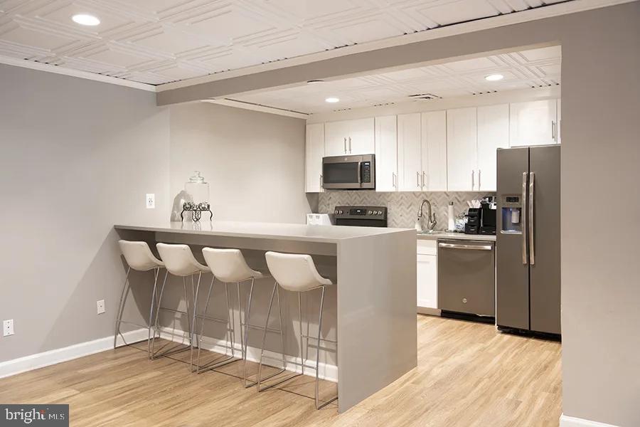 ROCKVILLE - Residential Lease