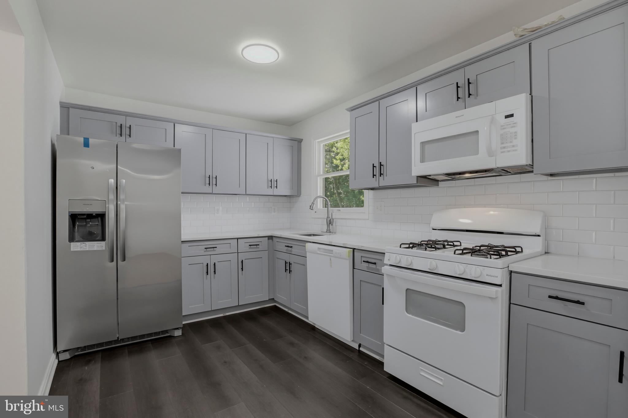 MONTROSE PARK - Residential