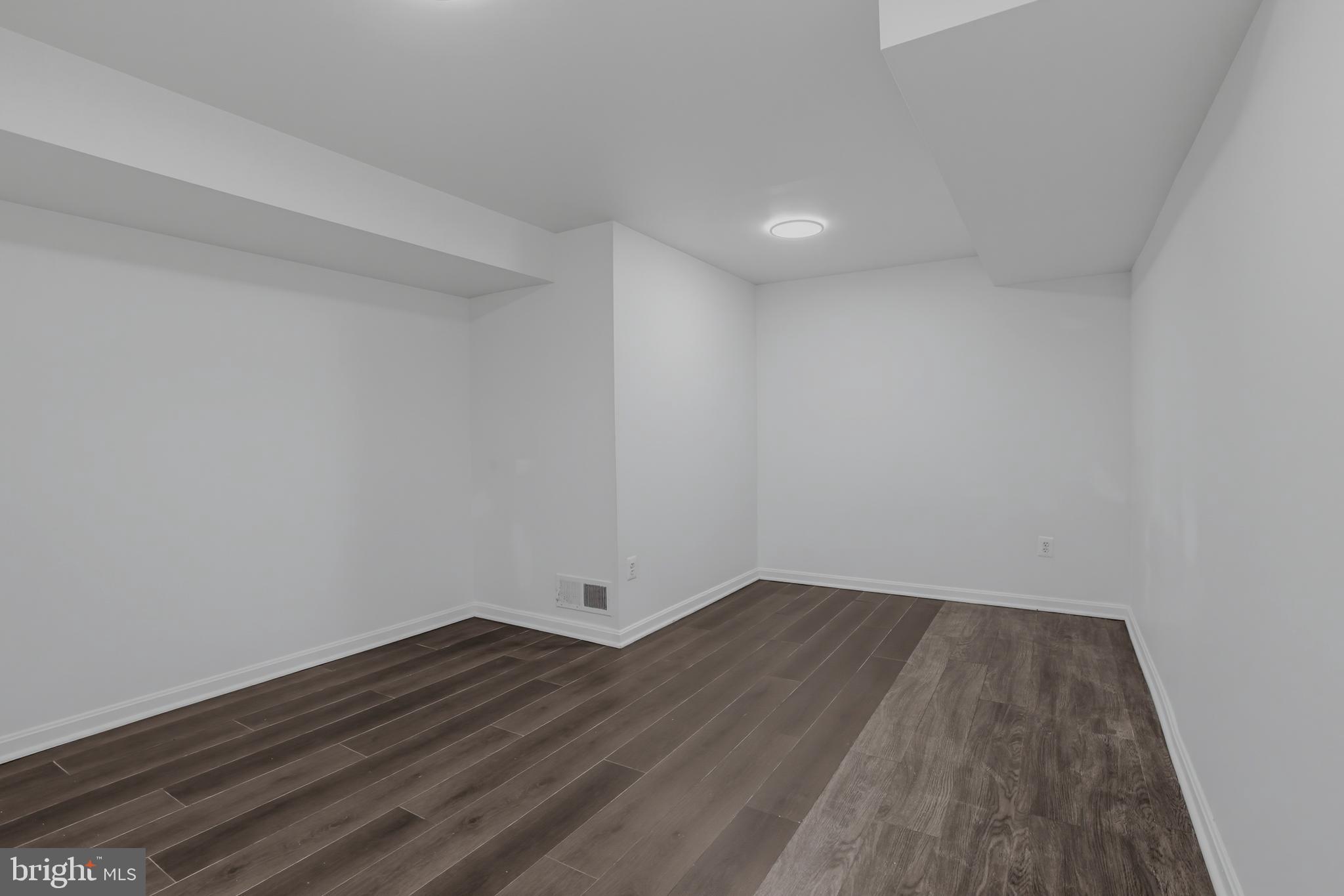 MONTROSE PARK - Residential