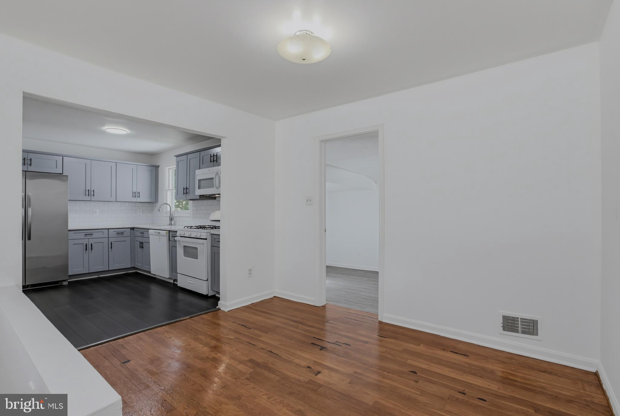 MONTROSE PARK - Residential