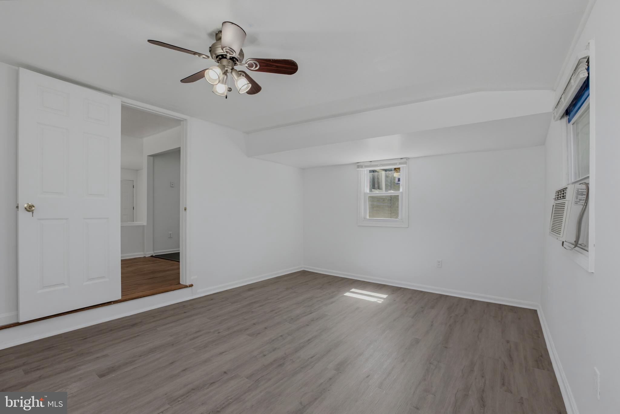 MONTROSE PARK - Residential
