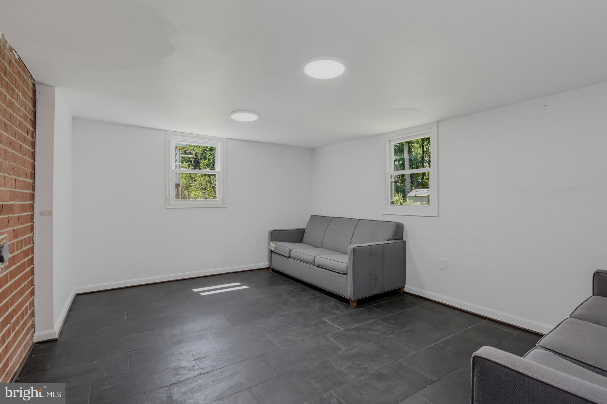 MONTROSE PARK - Residential