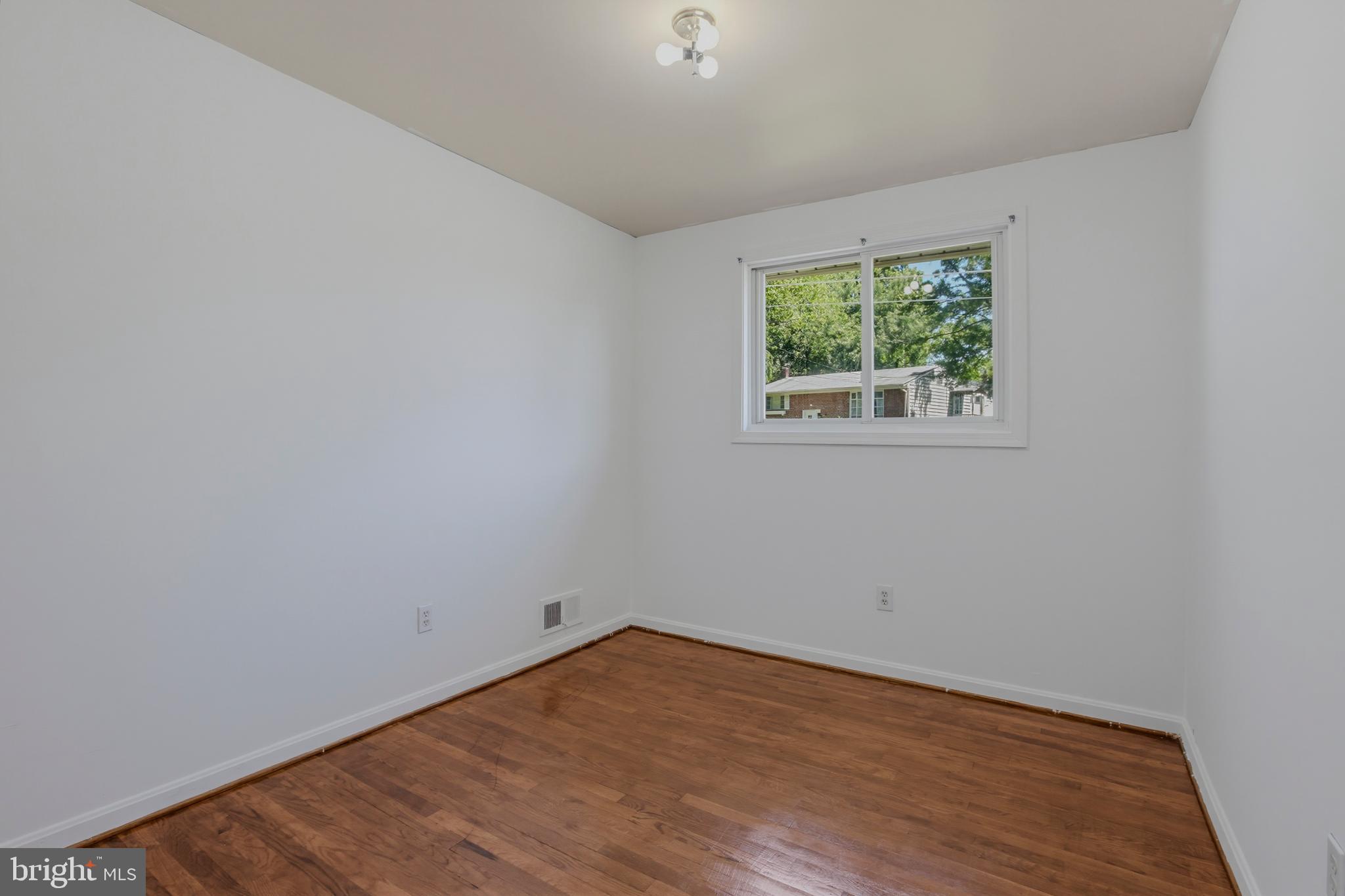 MONTROSE PARK - Residential