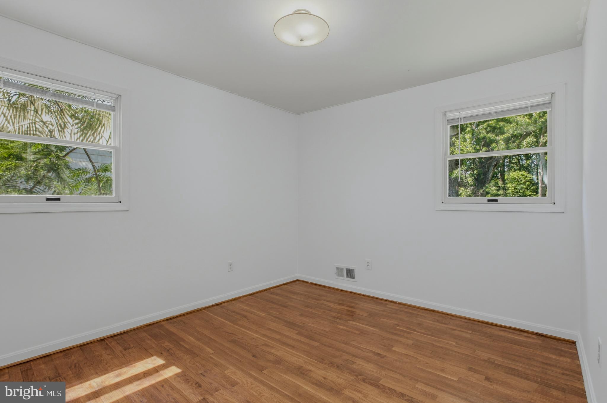 MONTROSE PARK - Residential