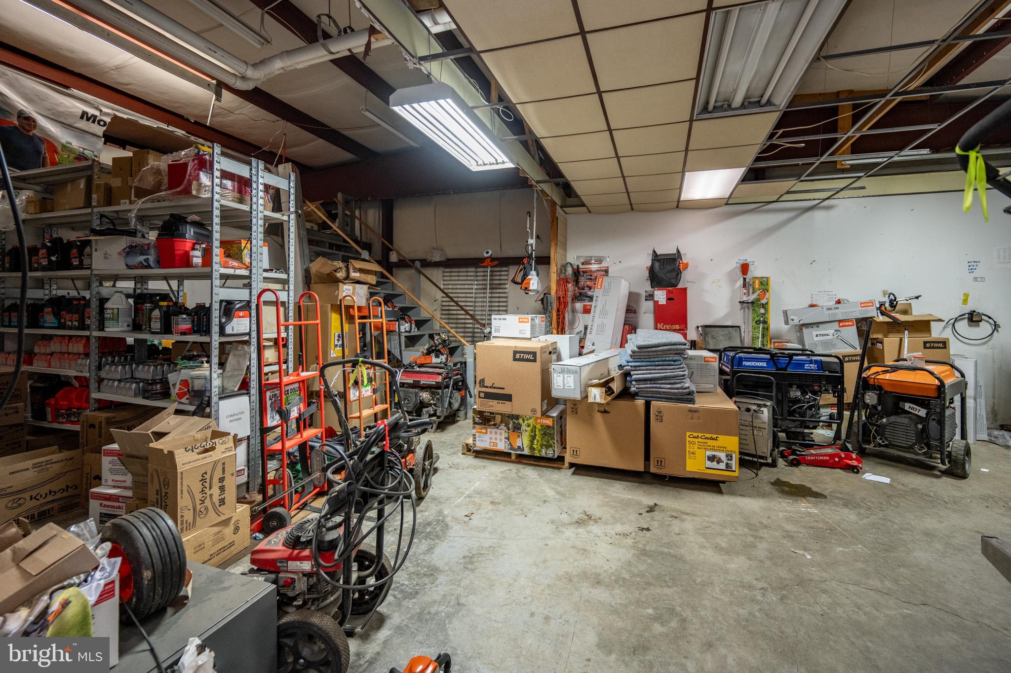 GARRETT HIGHWAY - Commercial Sale