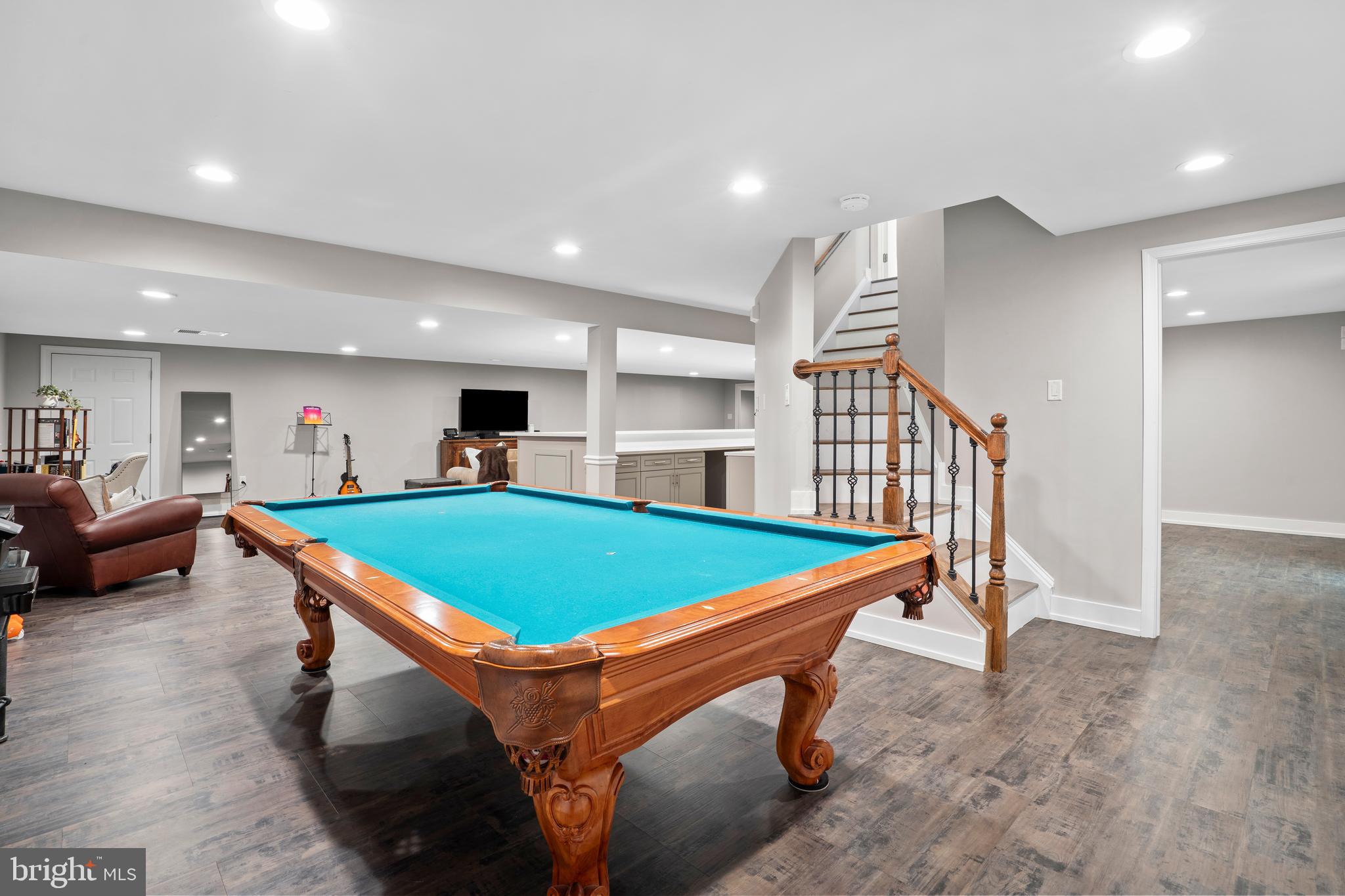 CLEARVIEW ESTS - Residential