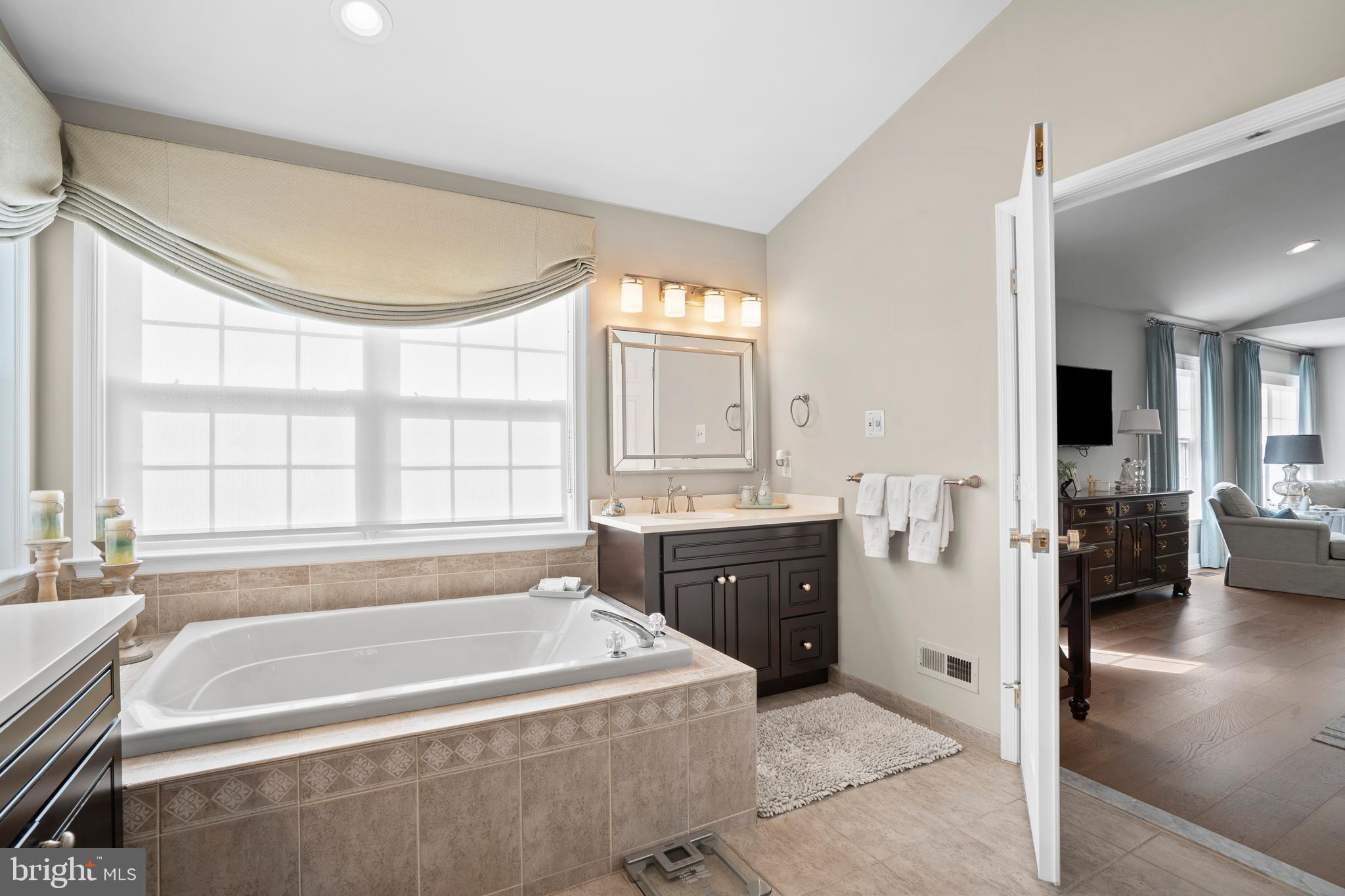 CLEARVIEW ESTS - Residential