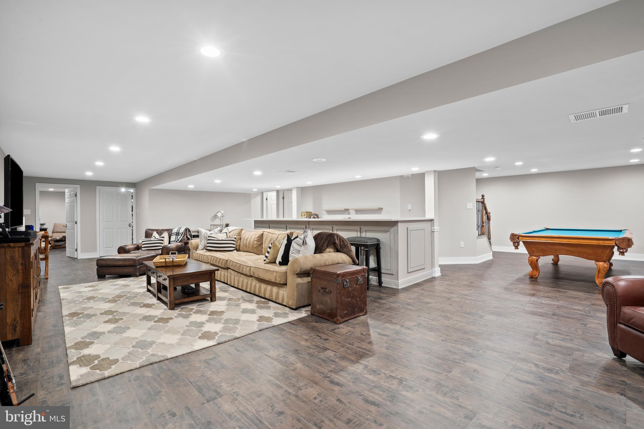 CLEARVIEW ESTS - Residential