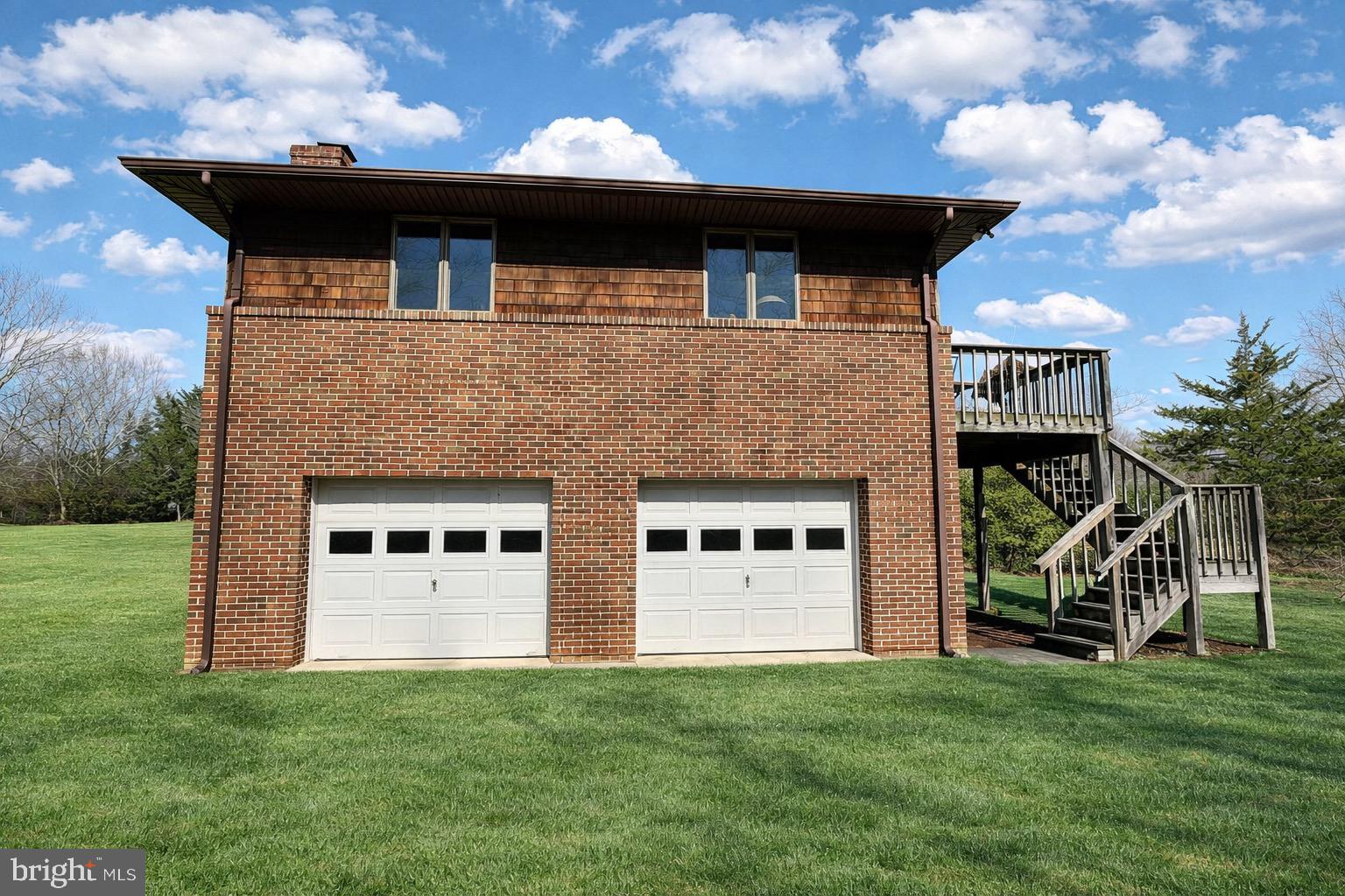 ALGONQUIN VILLAGE - Residential