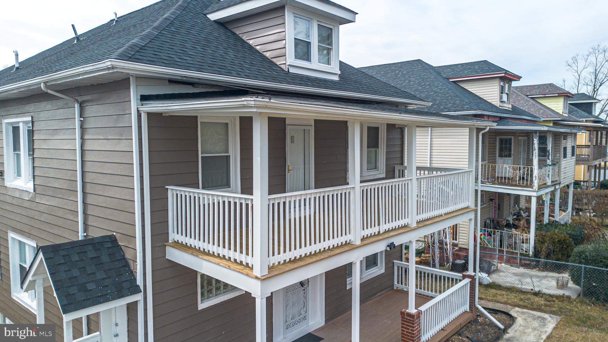 DORCHESTER - Residential Lease