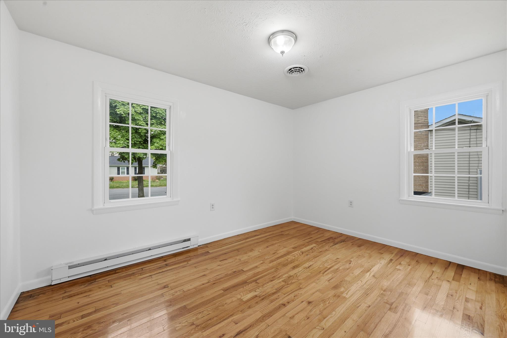 DUNLAP STREET - Residential