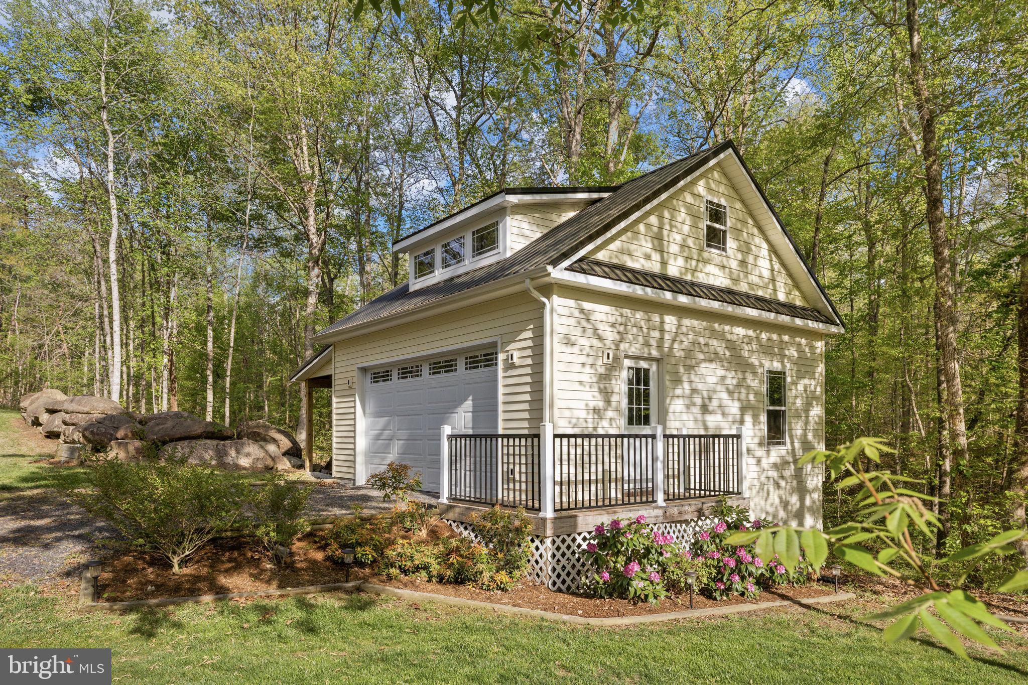 SARA SCOTT ESTATE - Residential