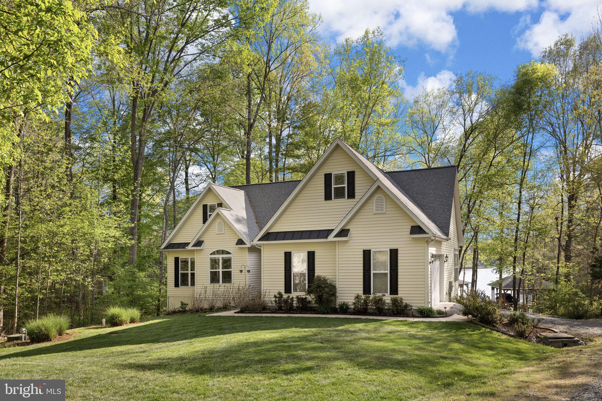 SARA SCOTT ESTATE - Residential