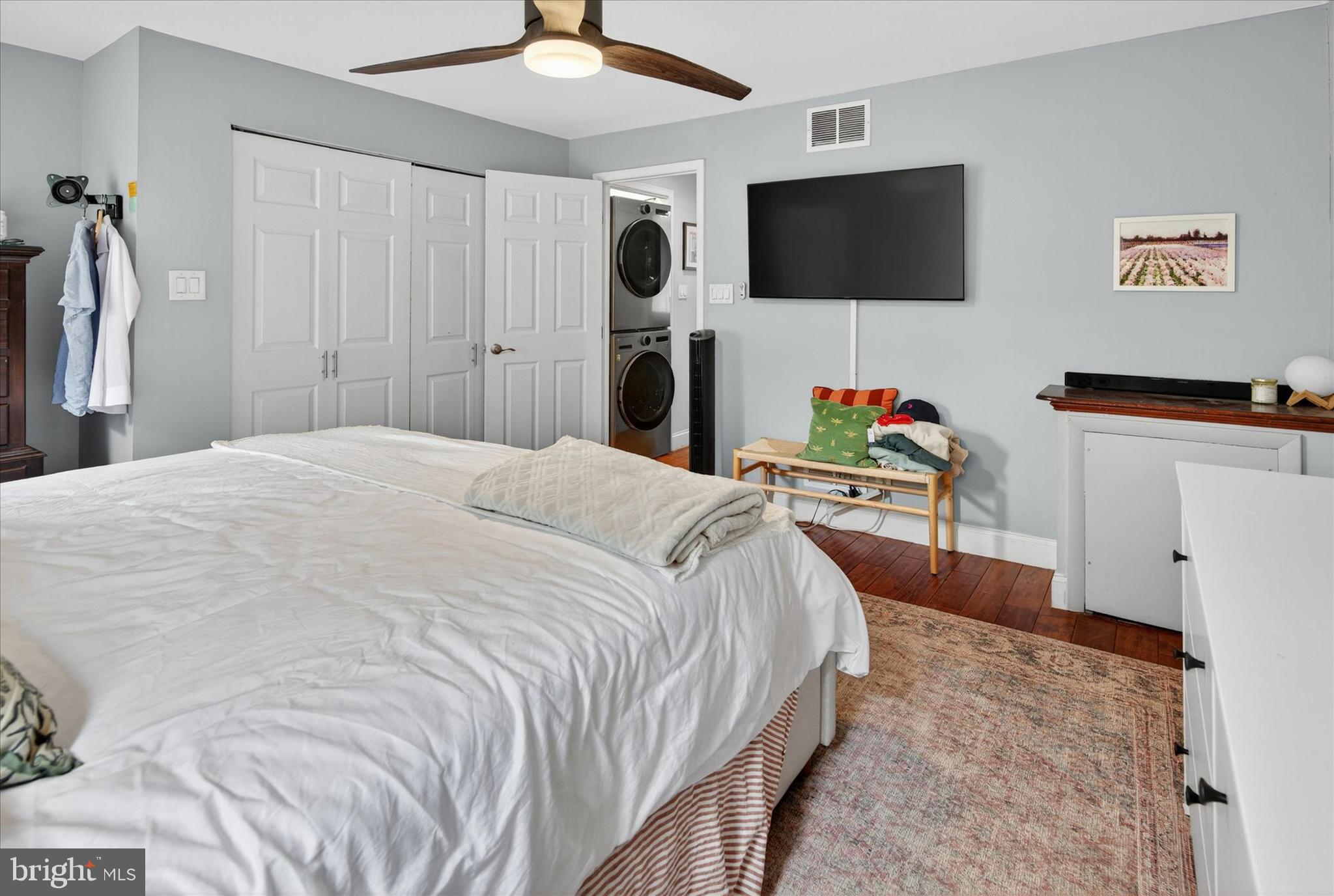 GRADUATE HOSPITAL - Residential Income