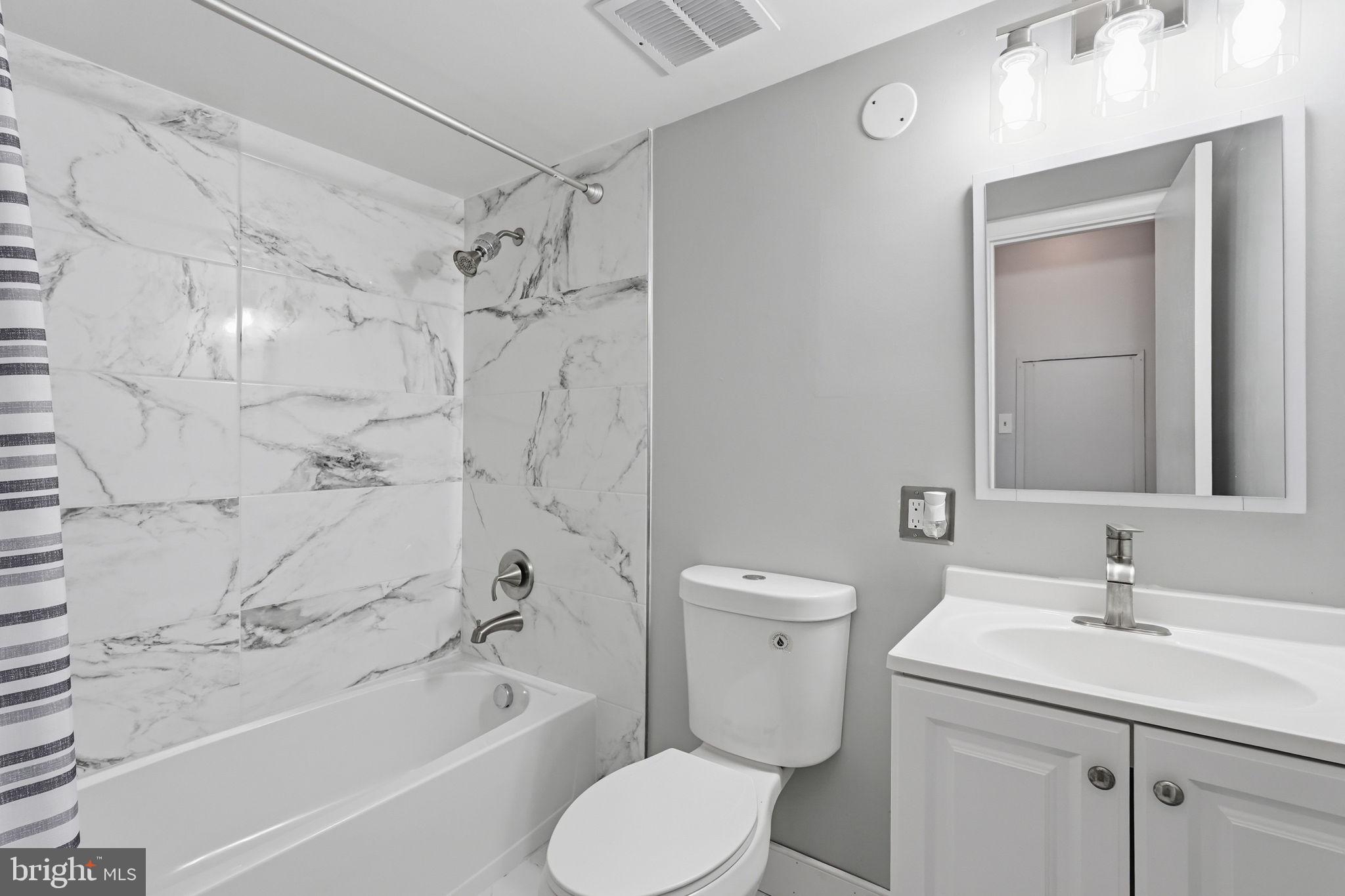 AMERICANA FAIRFAX - Residential