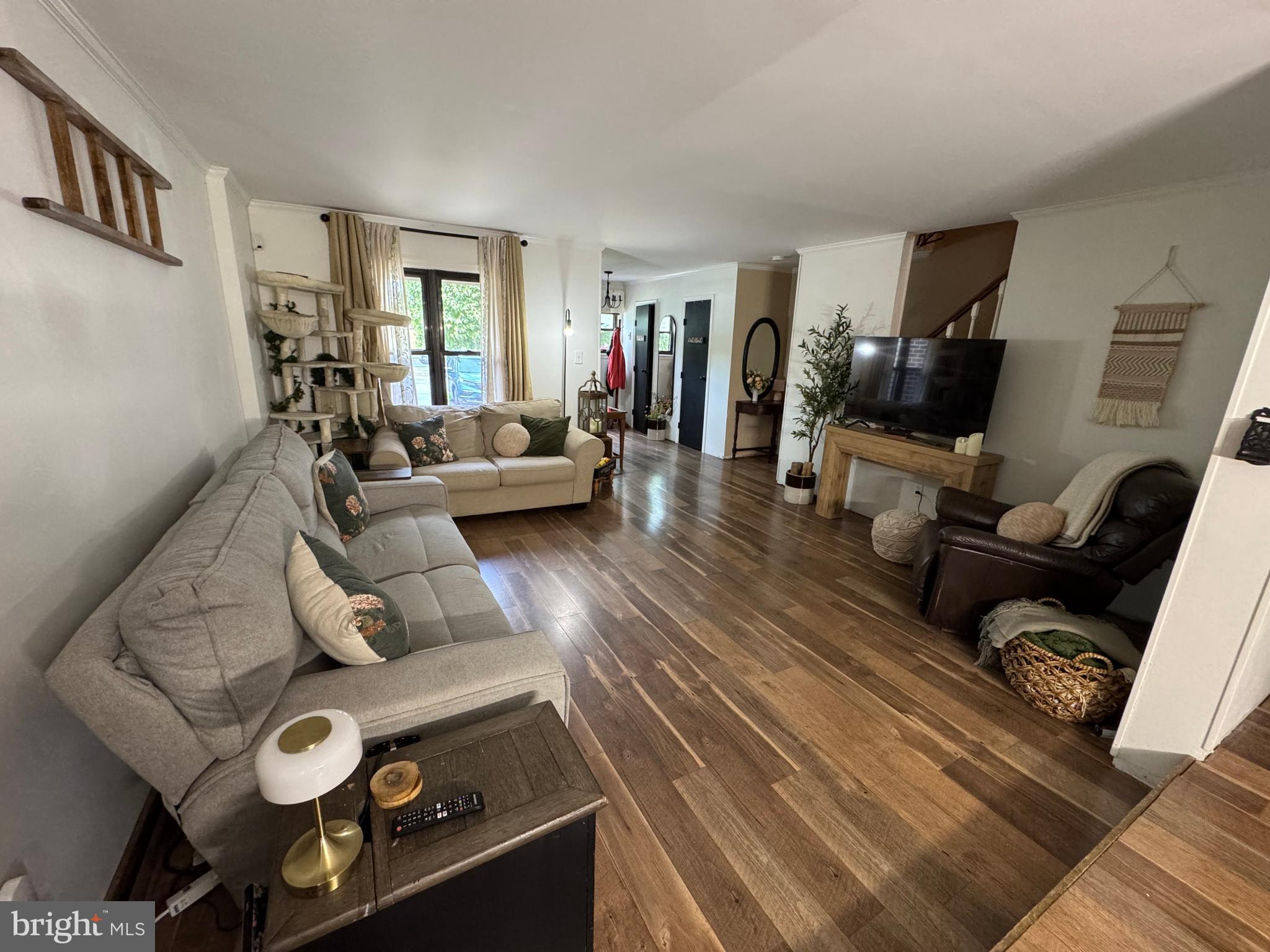 COUNTRY CROSSING - Residential
