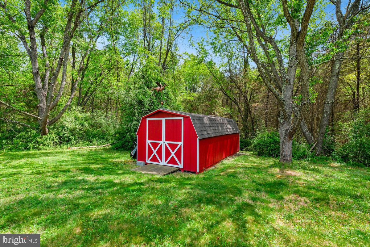 DARNESTOWN KNOLLS - Residential