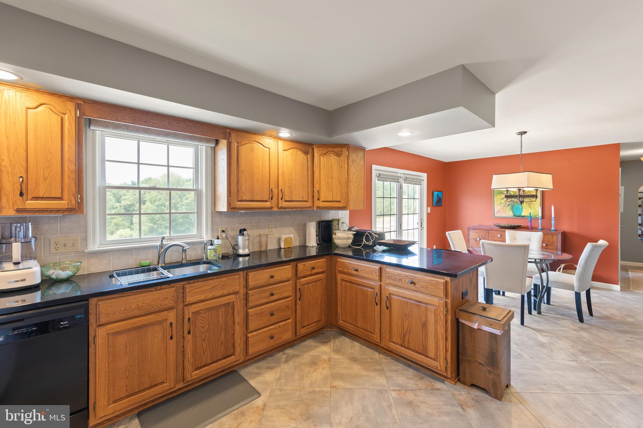 DUNMORE RIDGE PARK - Residential