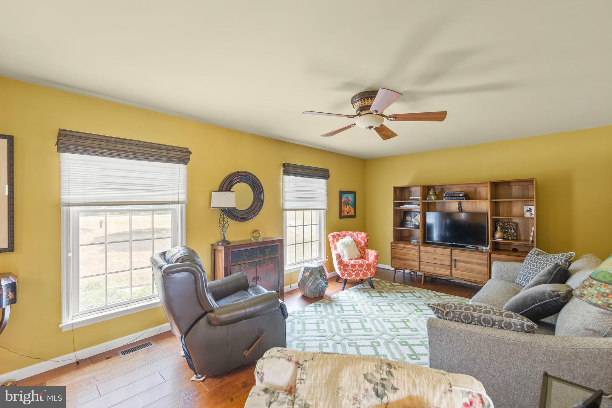 DUNMORE RIDGE PARK - Residential