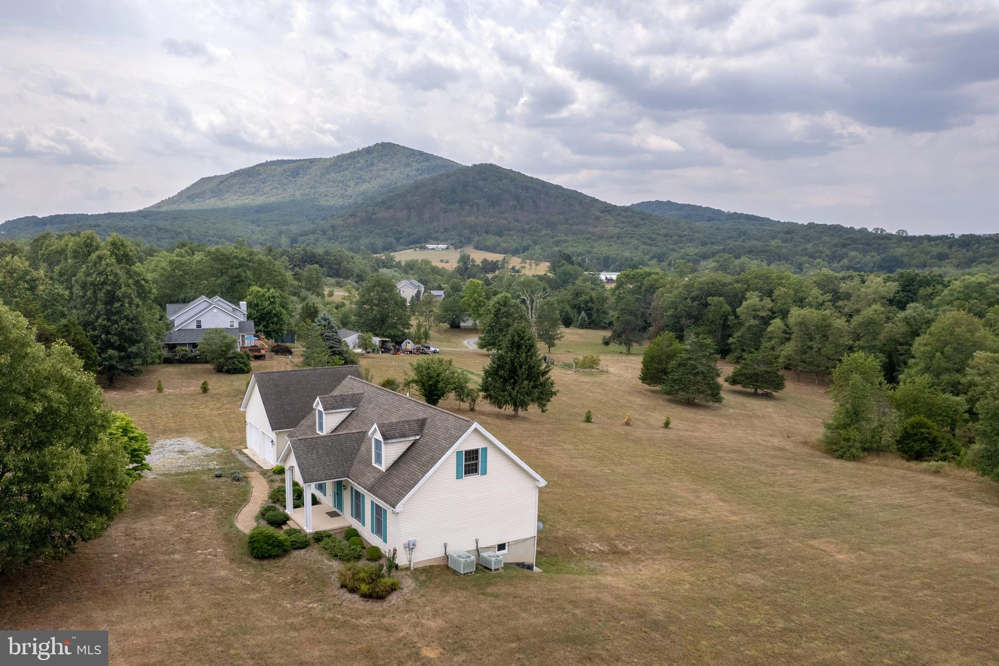 DUNMORE RIDGE PARK - Residential
