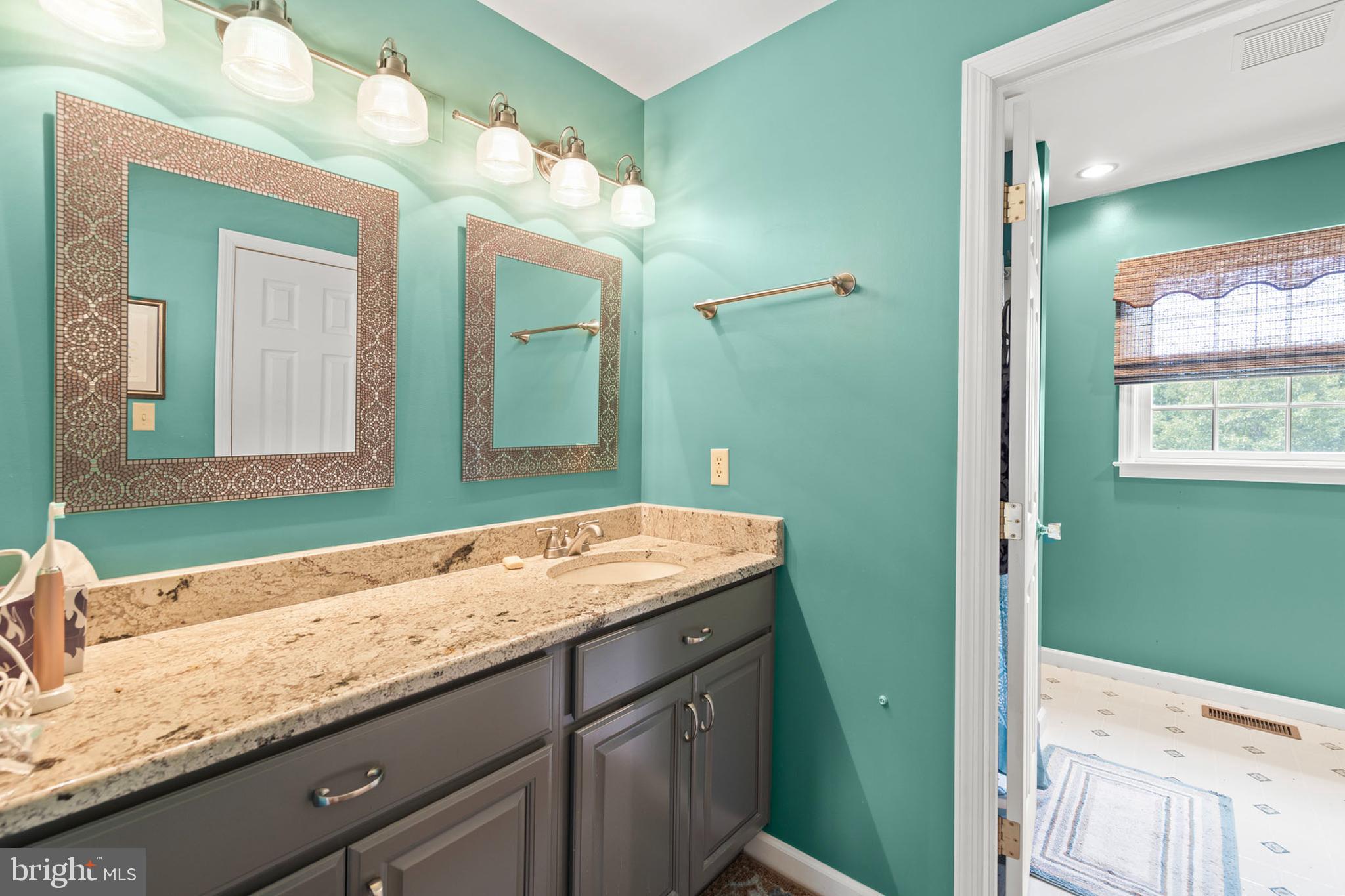 DUNMORE RIDGE PARK - Residential