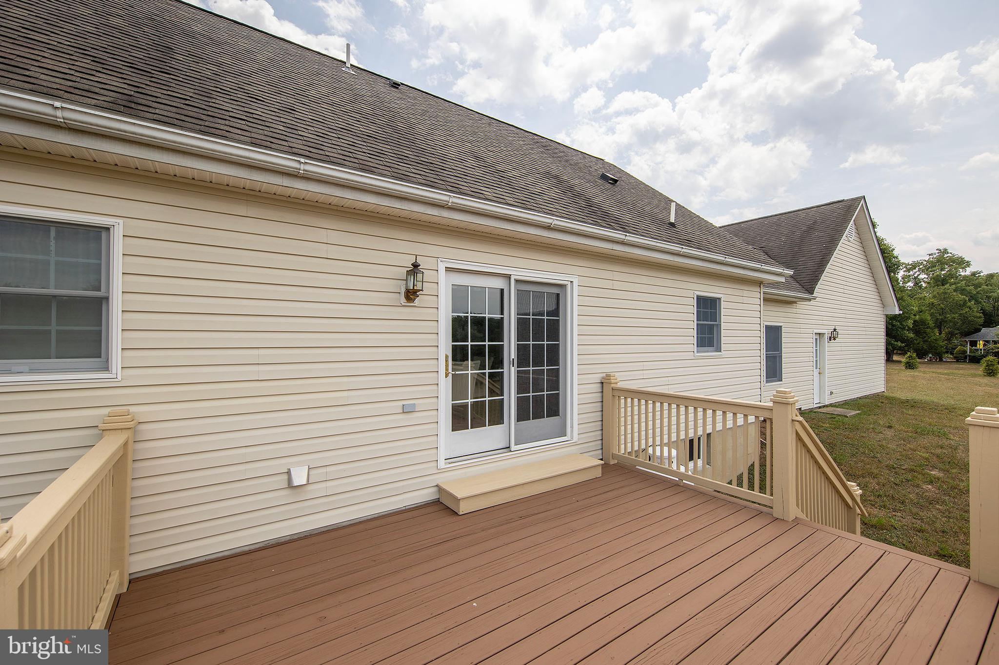DUNMORE RIDGE PARK - Residential
