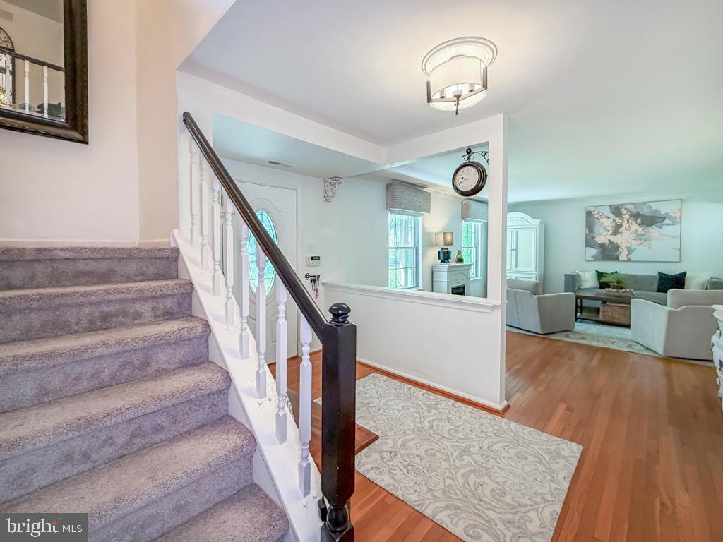 YARDLEY OAKS - Residential