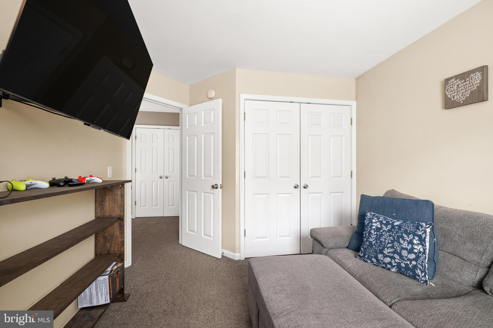 BLOOMFIELD ACRES - Residential
