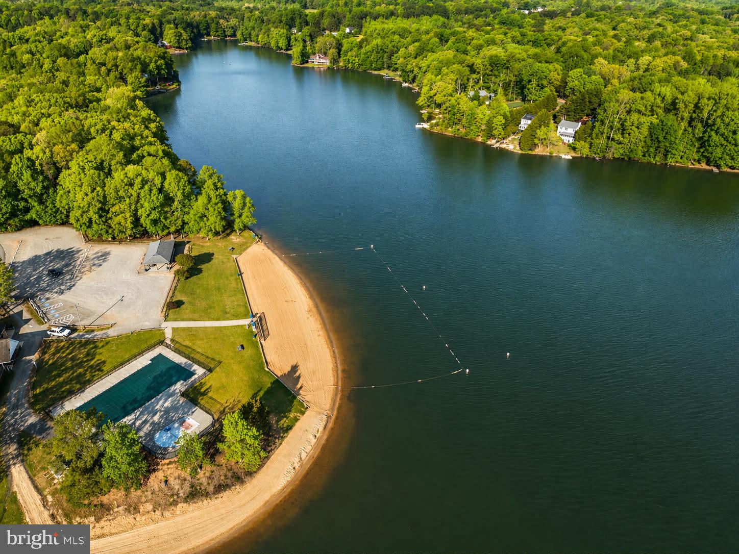 LAKE LAND OR - Residential