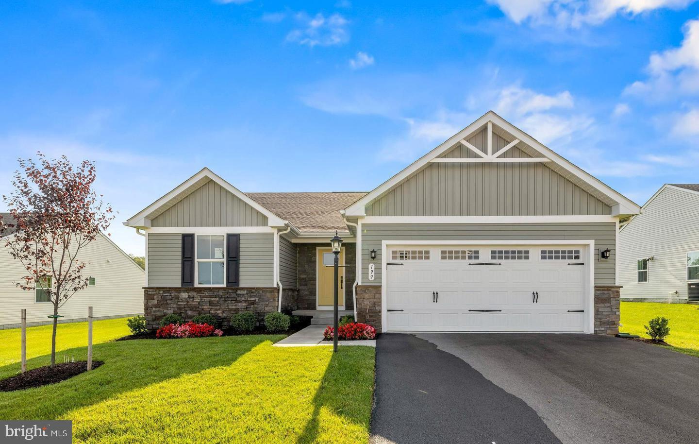 CARDINAL POINTE - Residential