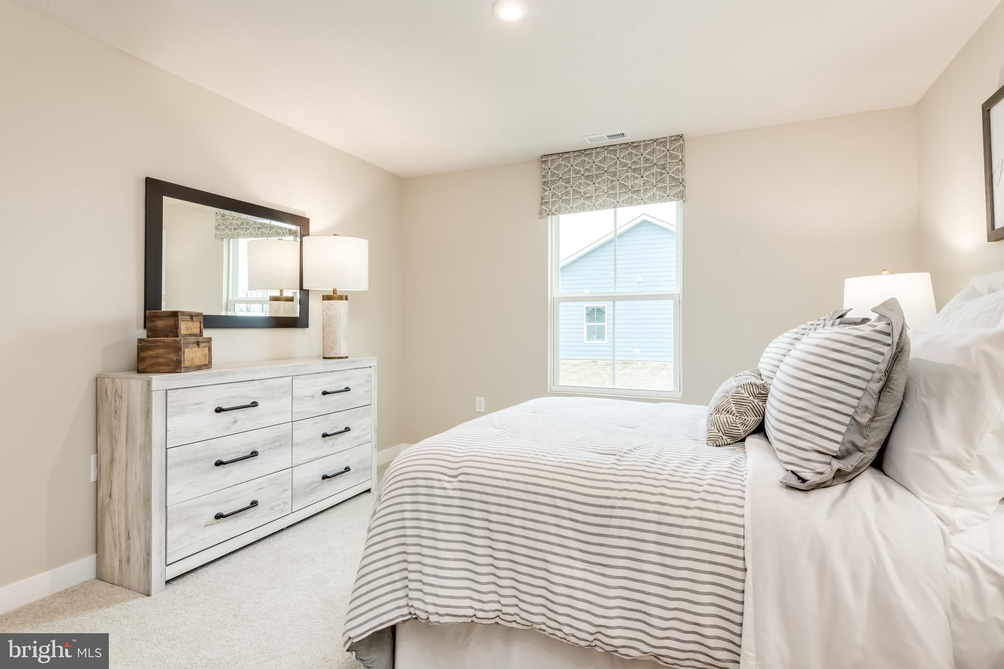 CARDINAL POINTE - Residential