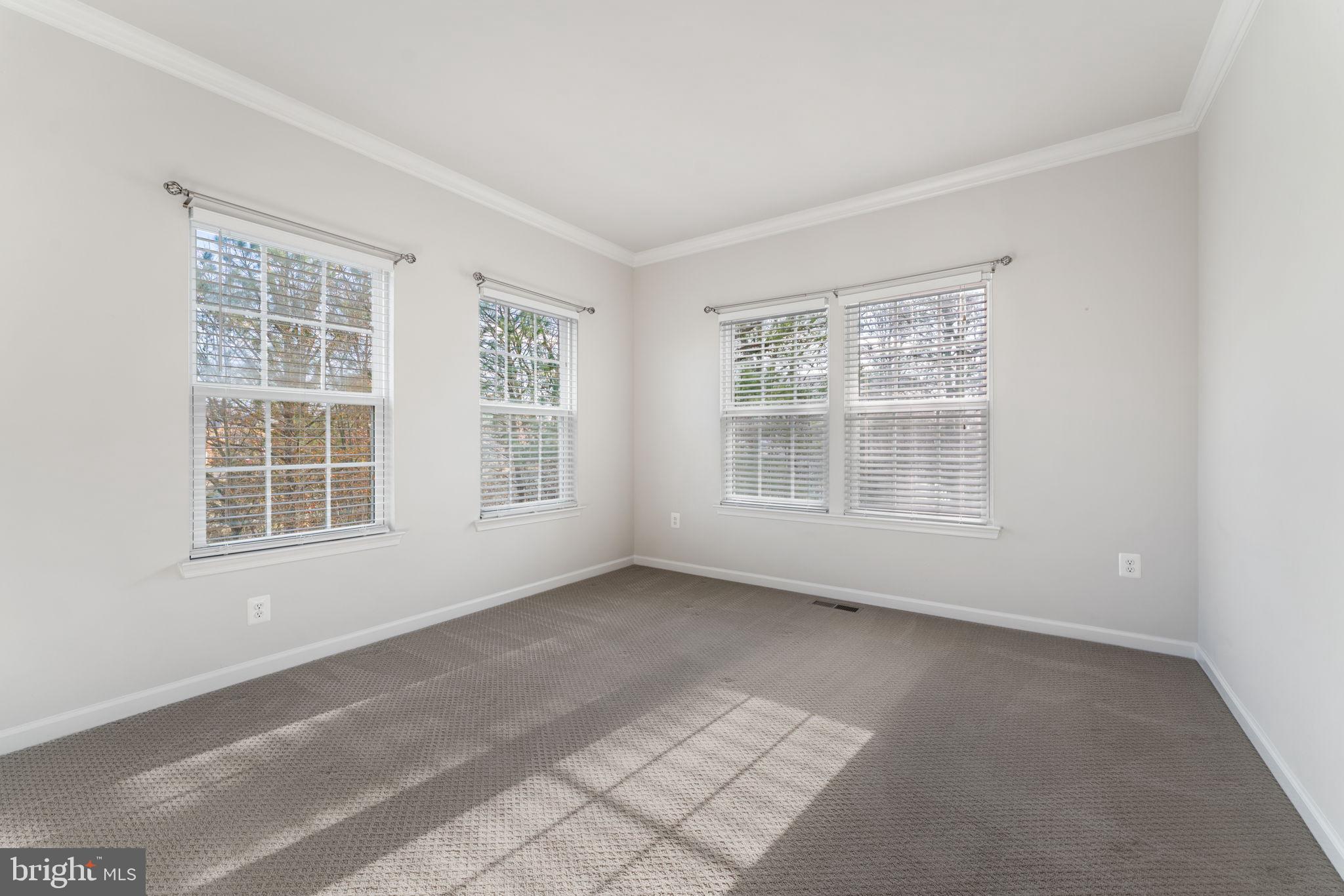 OAK CREEK CLUB - Residential