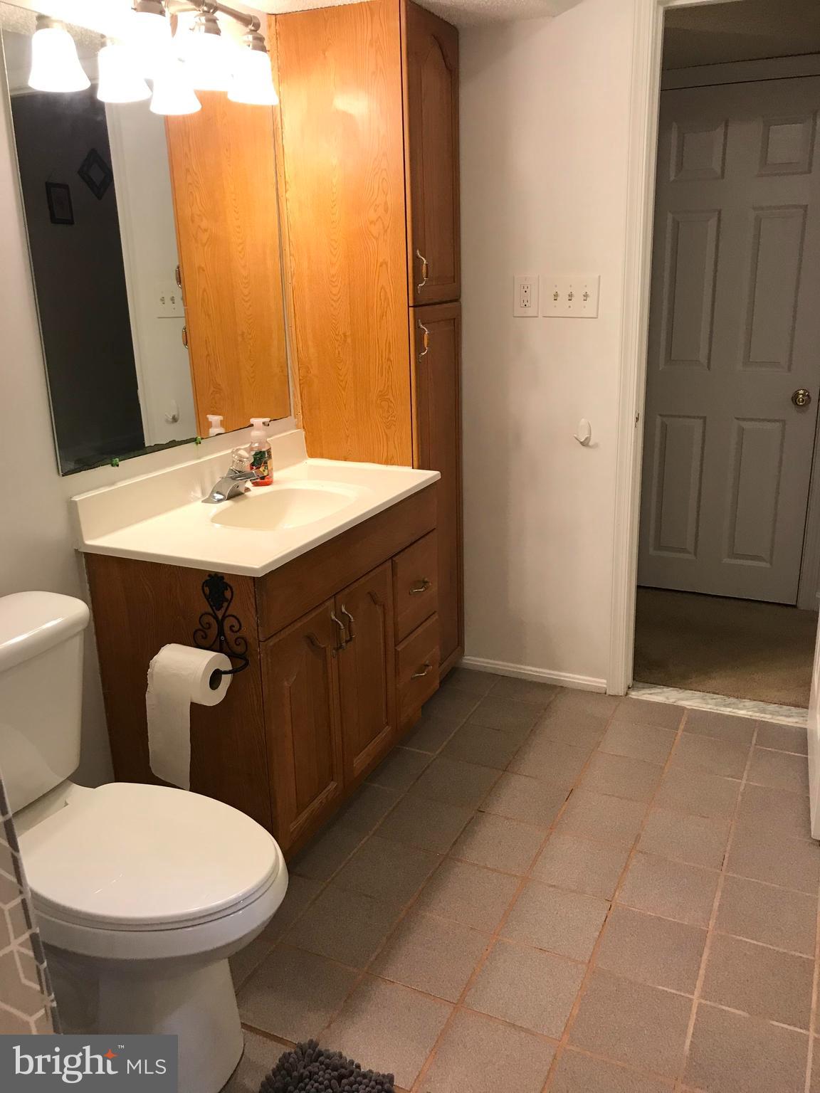 CABIN CREEKWOOD - Residential Lease
