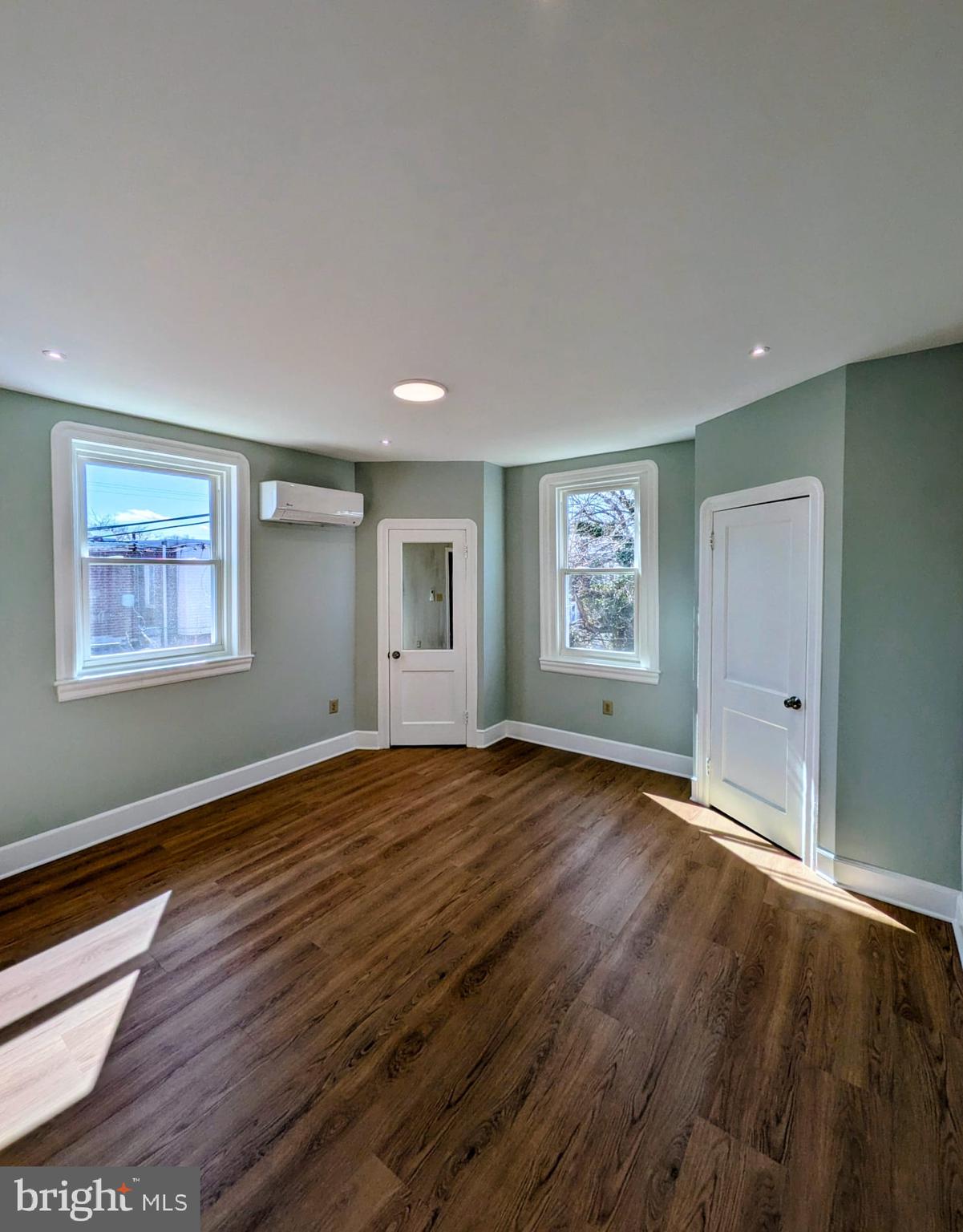 OLNEY - Residential