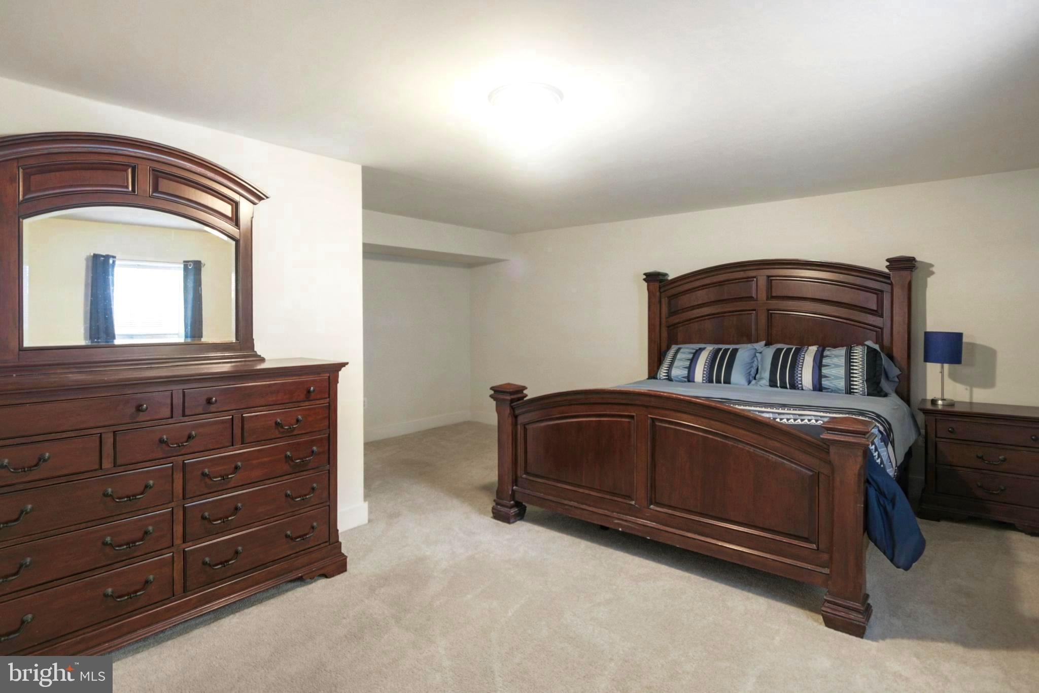 SARATOGA WOODS - Residential