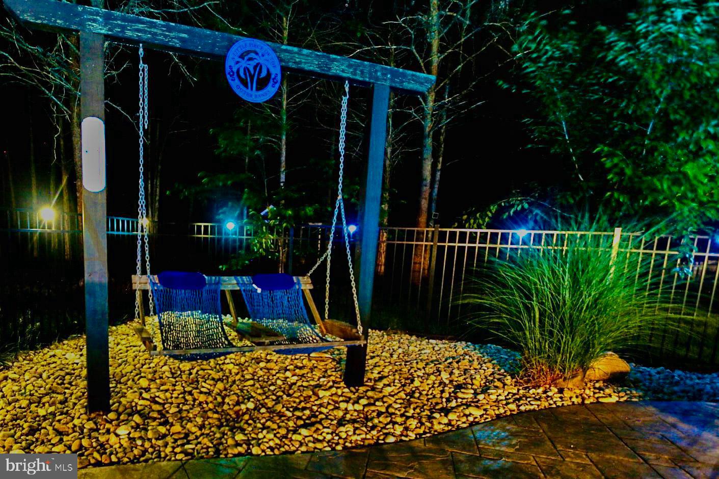 SARATOGA WOODS - Residential
