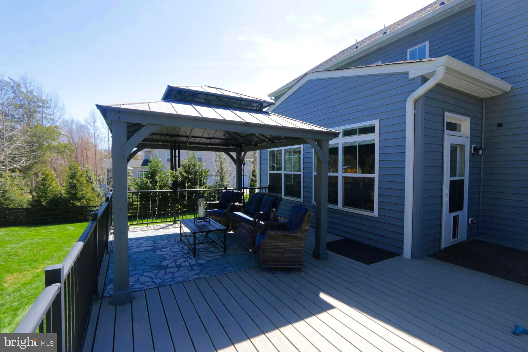 SARATOGA WOODS - Residential