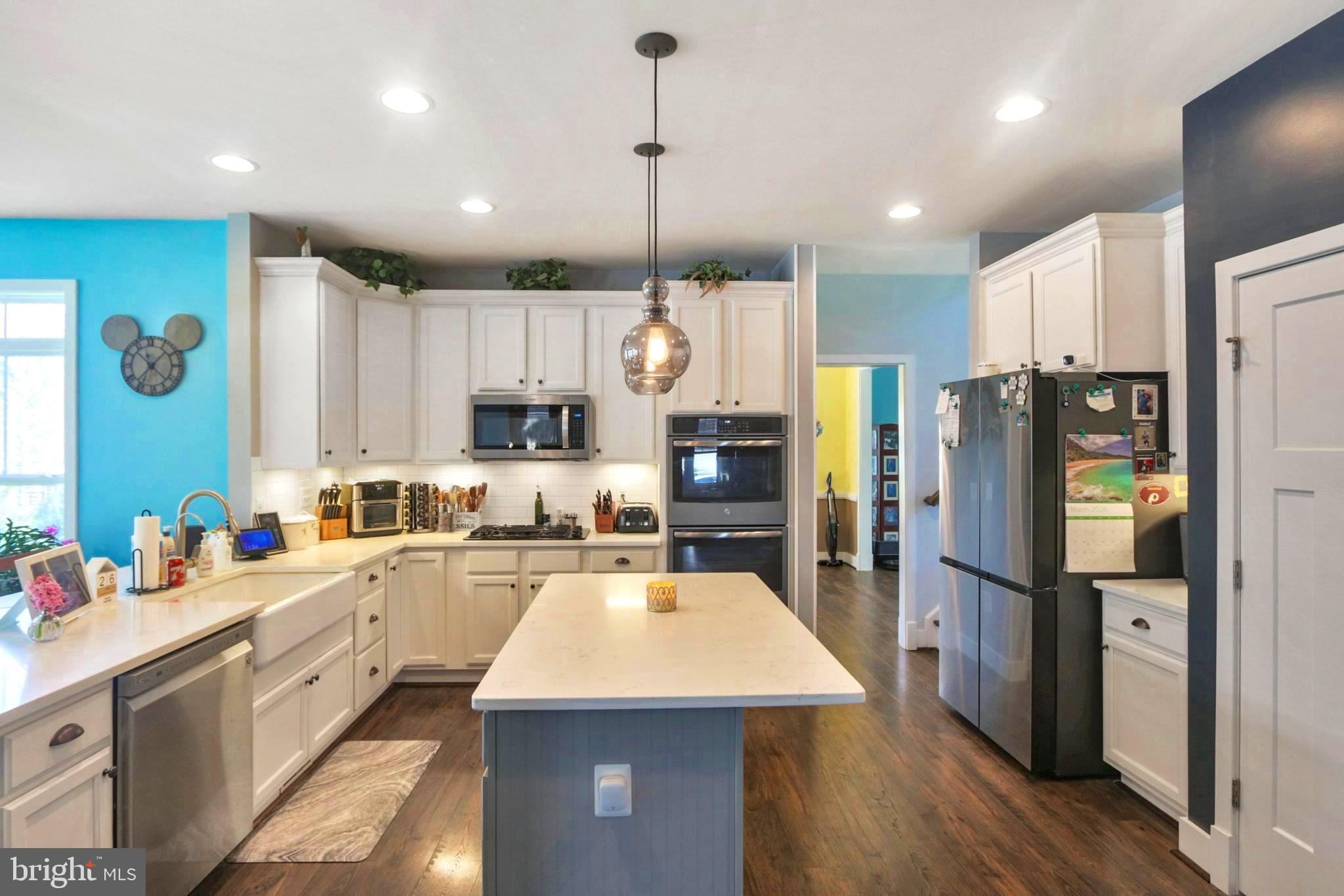 SARATOGA WOODS - Residential