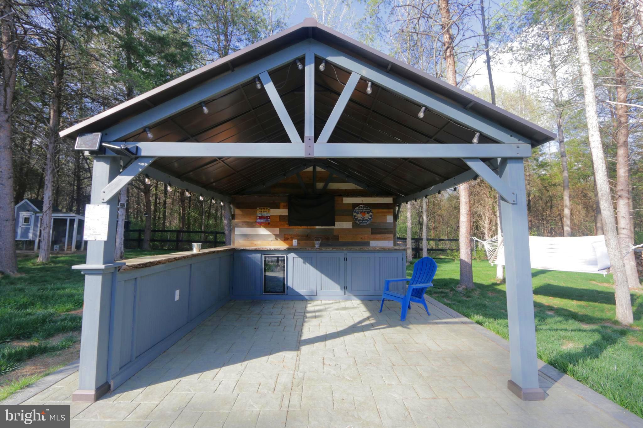 SARATOGA WOODS - Residential