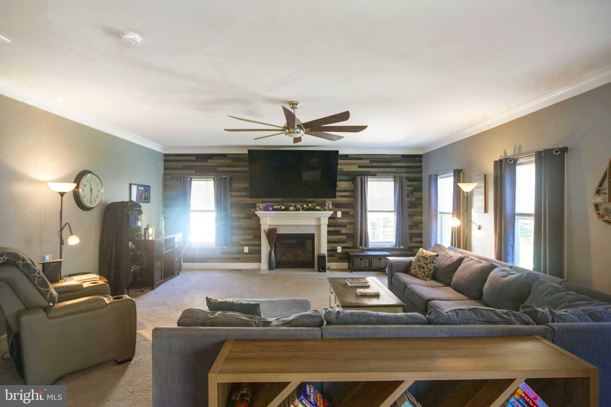 SARATOGA WOODS - Residential