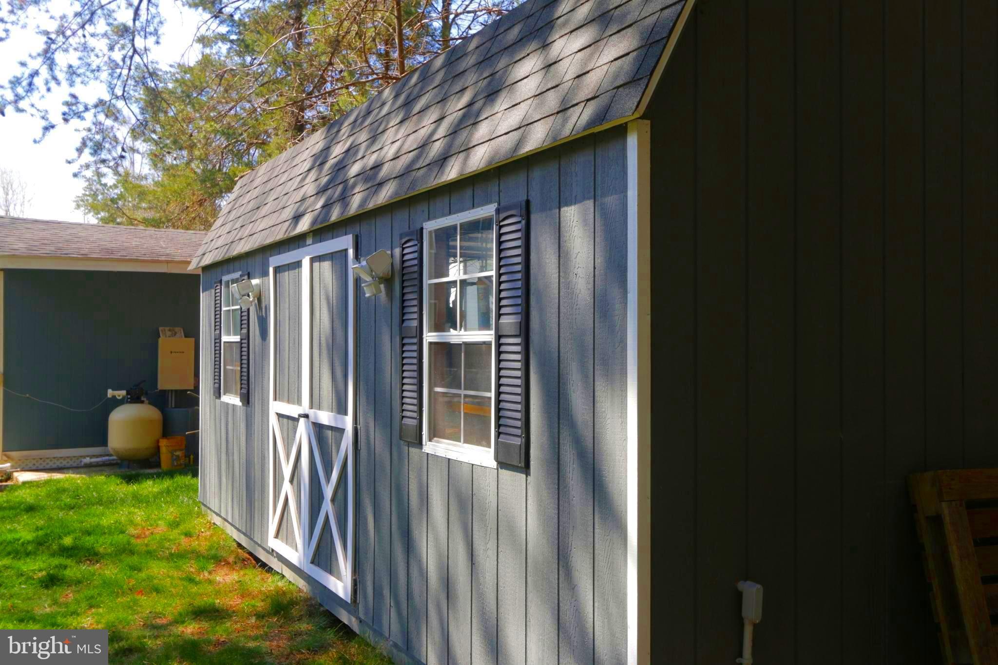 SARATOGA WOODS - Residential