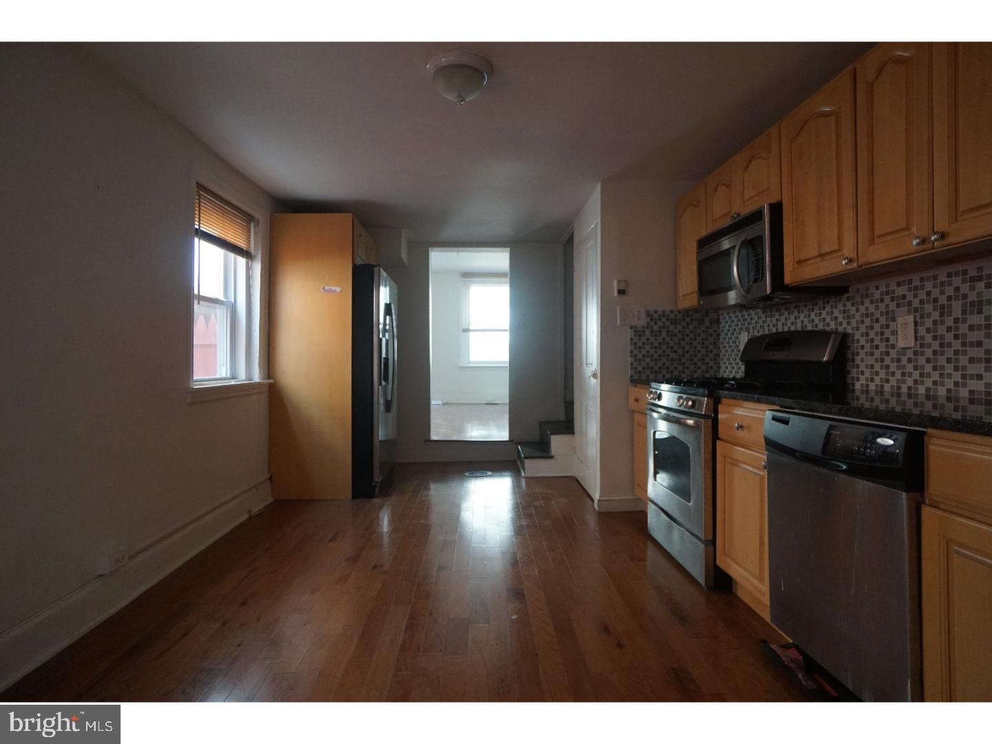 PORT RICHMOND - Residential Lease