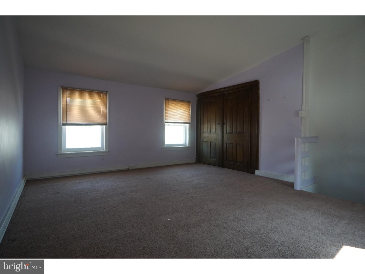 PORT RICHMOND - Residential Lease