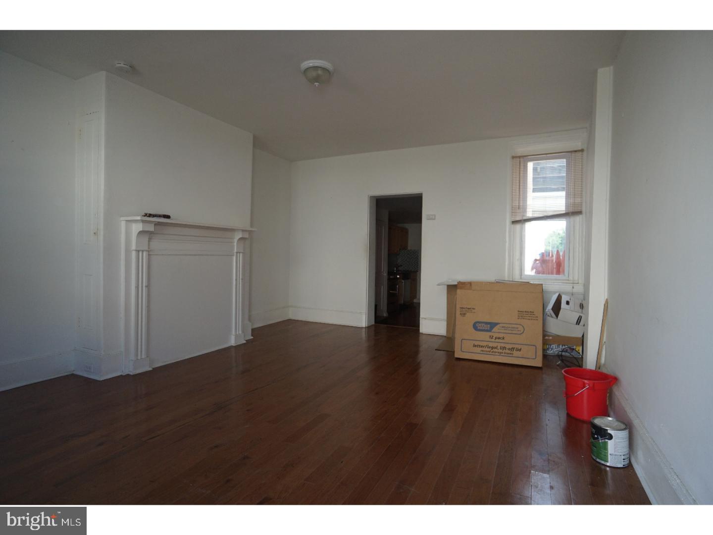 PORT RICHMOND - Residential Lease