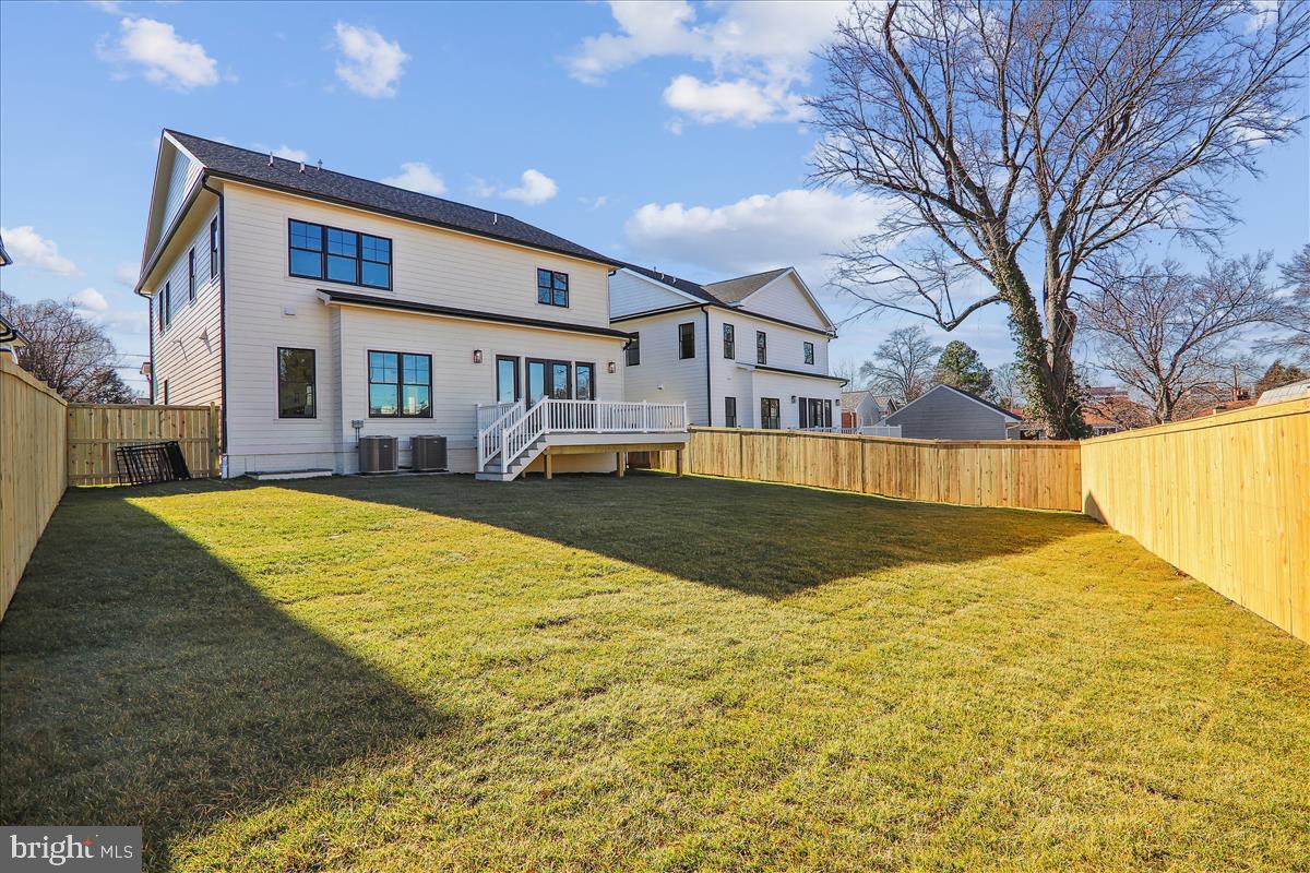 GEORGETOWN VILLAGE - Residential