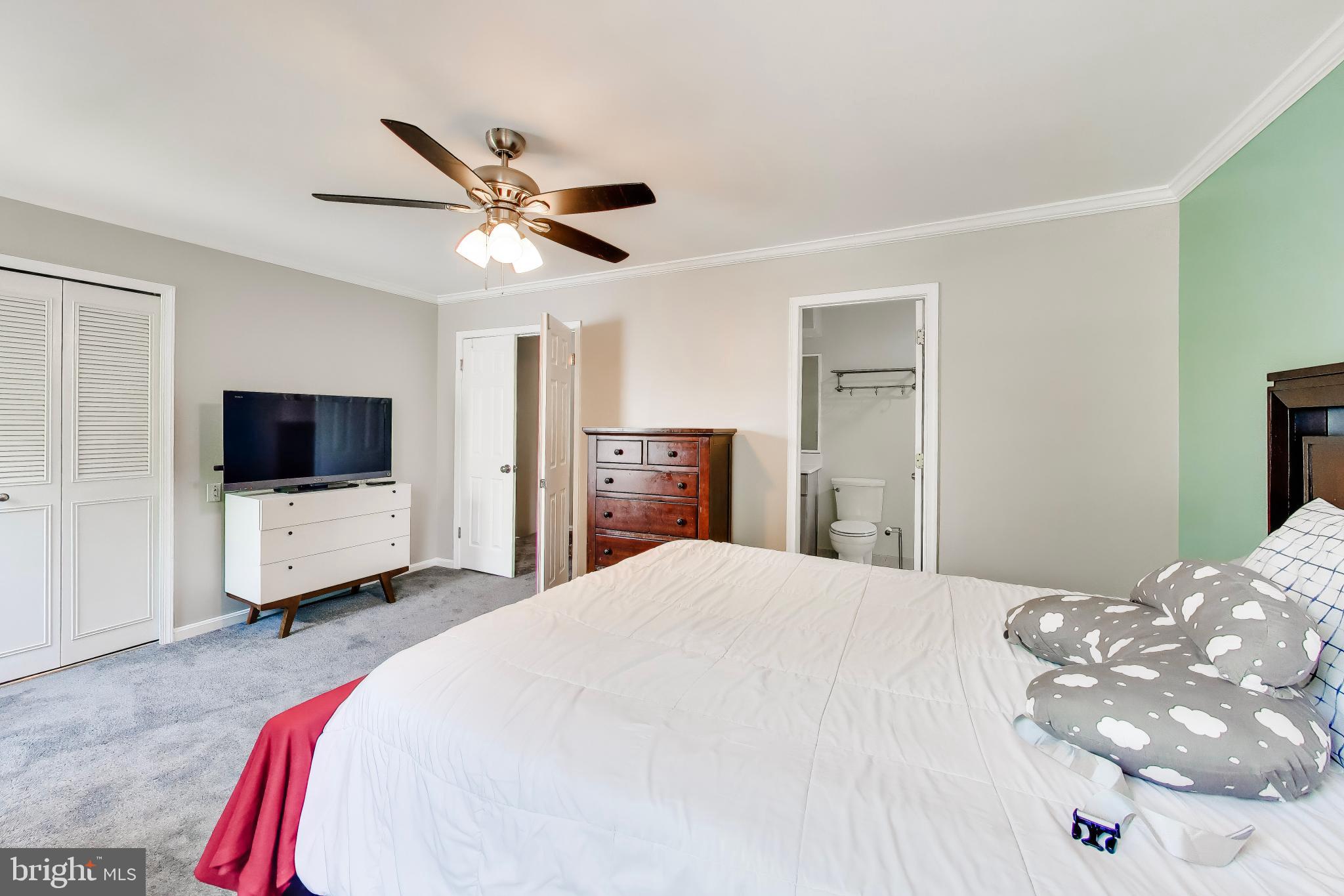PRINCETON SQUARE - Residential