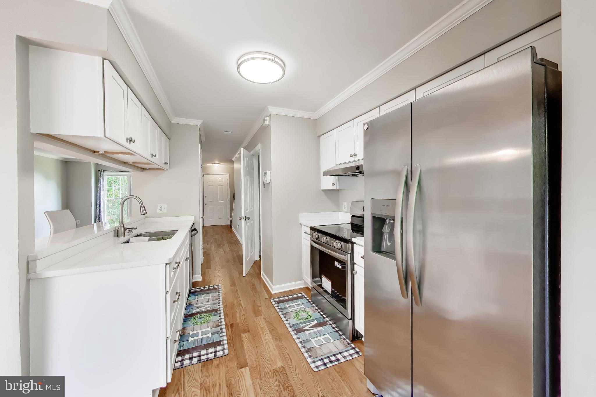 PRINCETON SQUARE - Residential