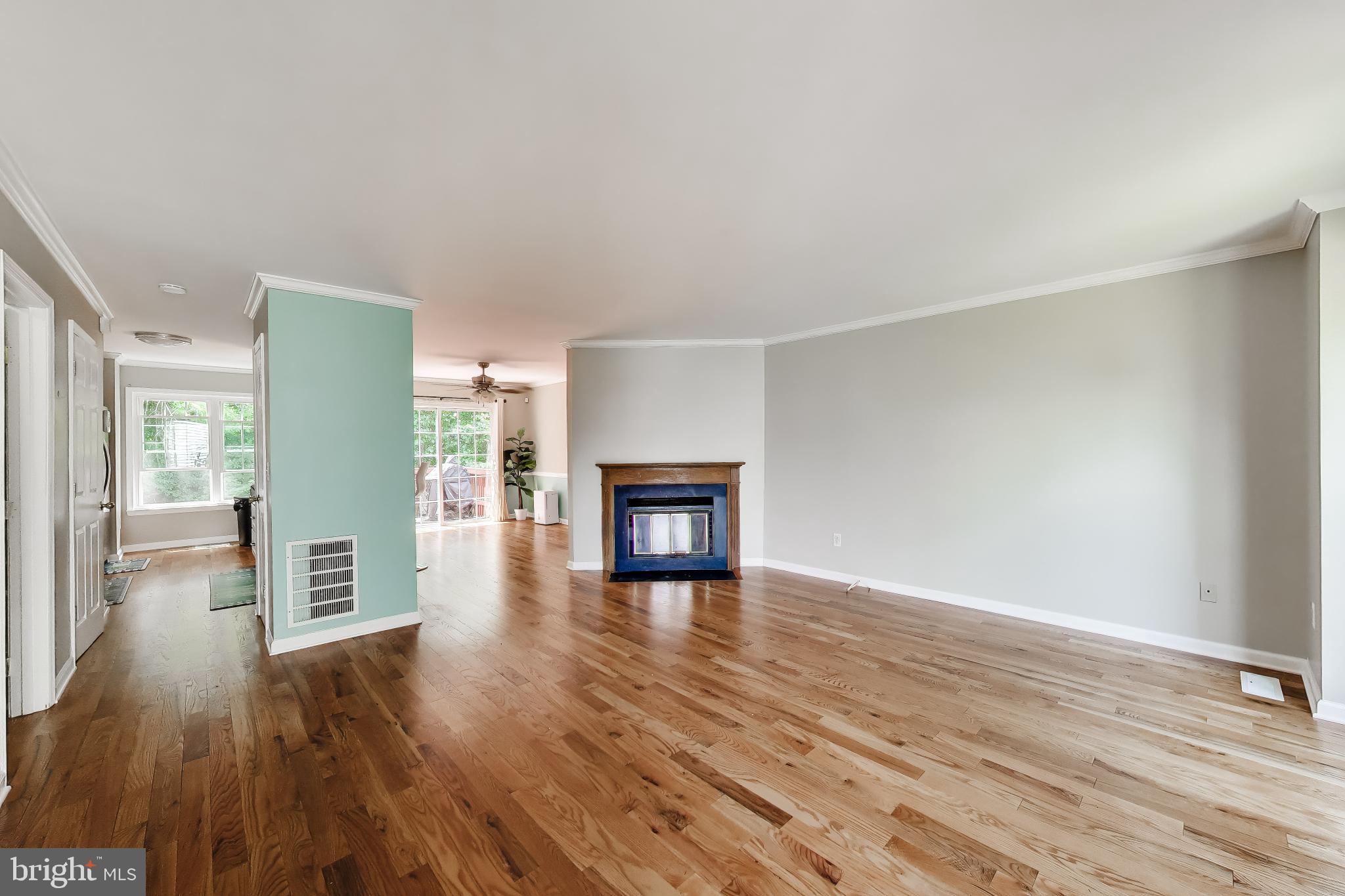 PRINCETON SQUARE - Residential
