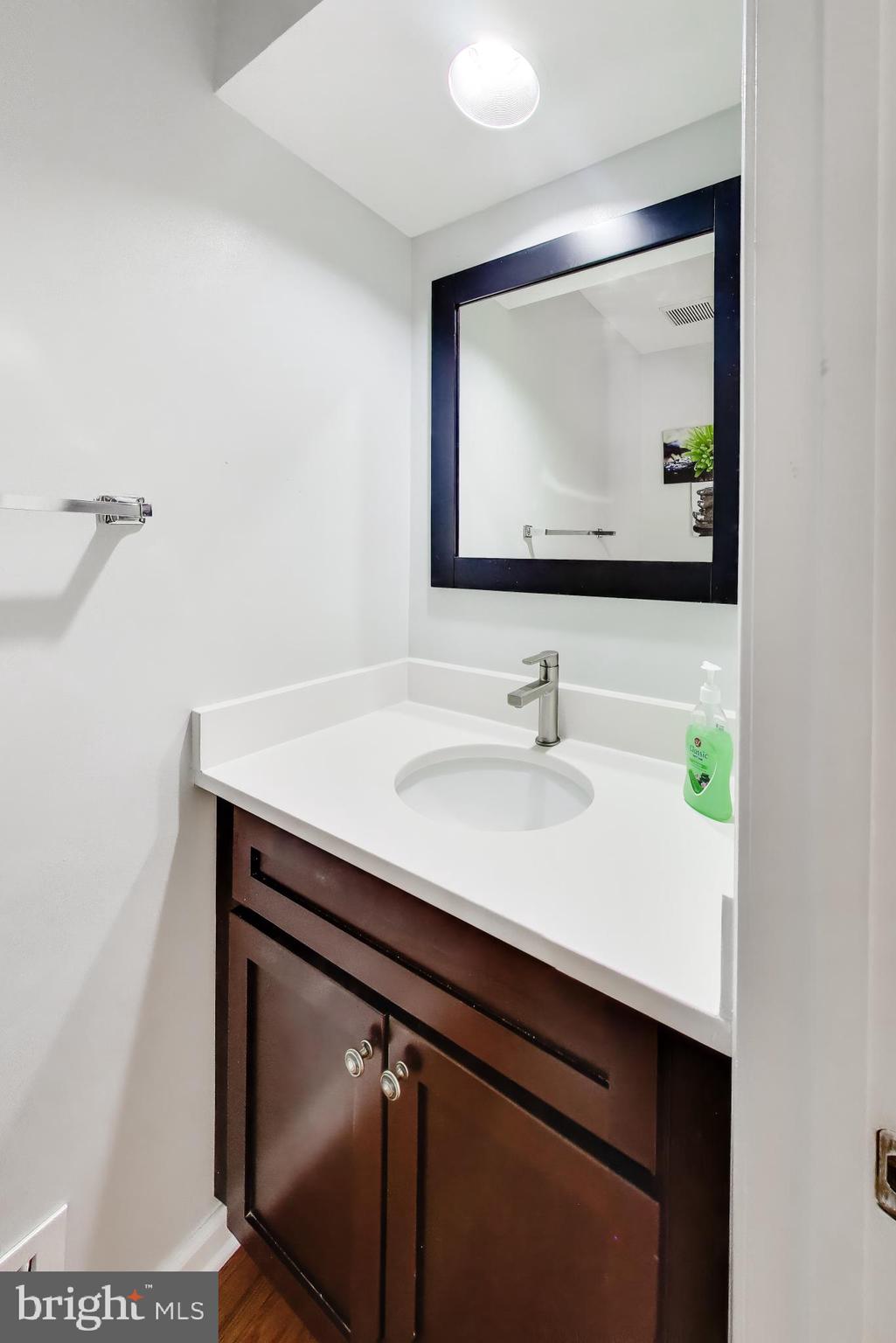 PRINCETON SQUARE - Residential